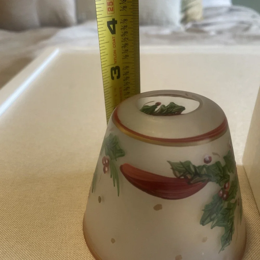 Yankee Candle Vintage Christmas Holly Hand Painted‎ Jar Shade Frosted Small
